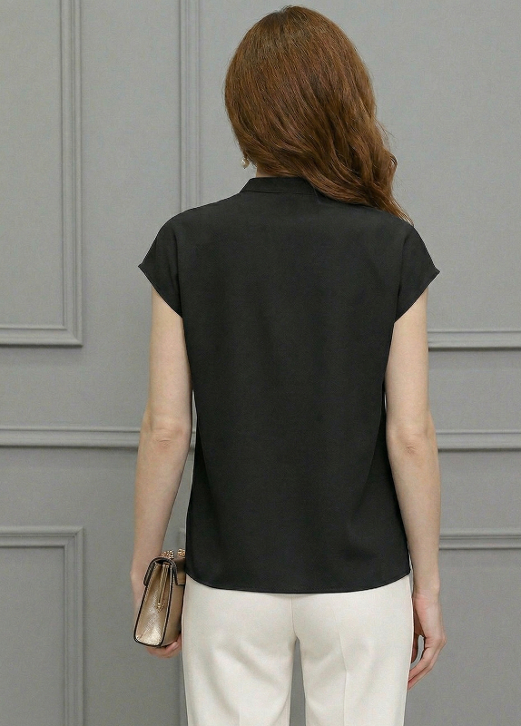 🍷 Black Mock Neck Short Sleeve Top | Elegant Everyday Essential