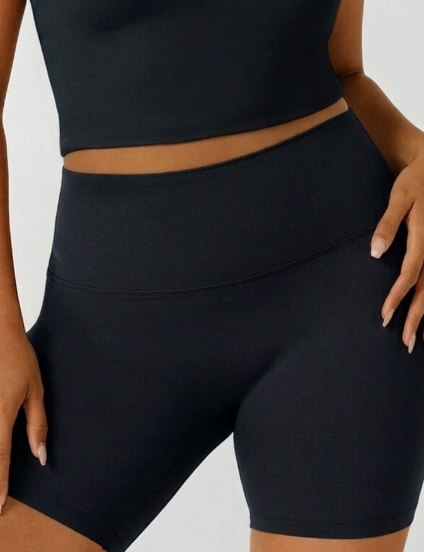 Black High Waist Seamless Shorts – Stretchable Gym & Activewear Shorts