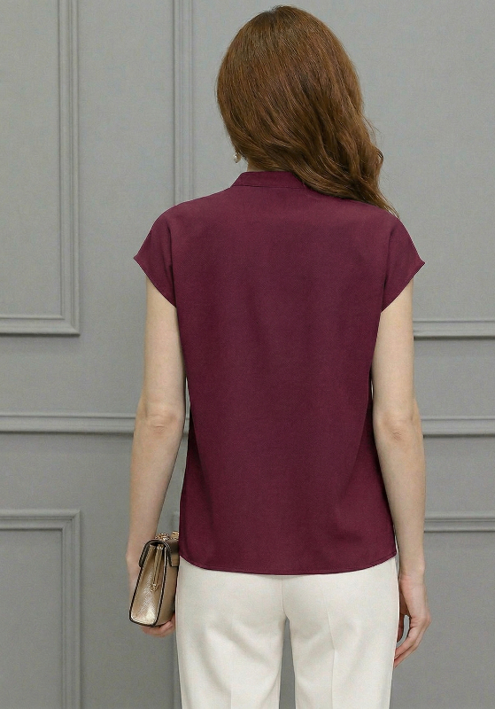 🍷Navy Mock Neck Short Sleeve Top | Elegant Everyday Essential